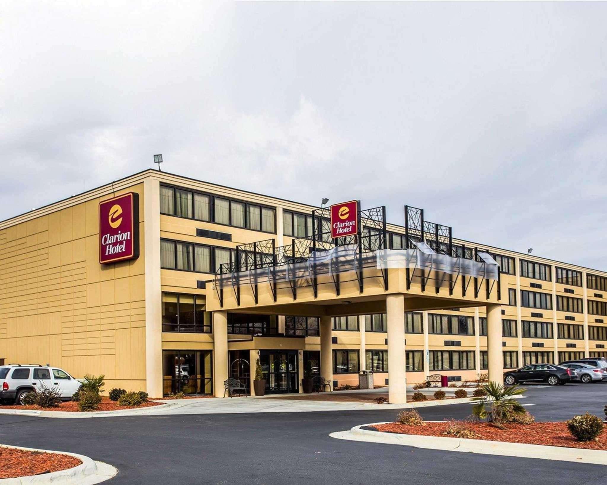 Clarion Hotel Airport & Conference Center Charlotte Exterior photo