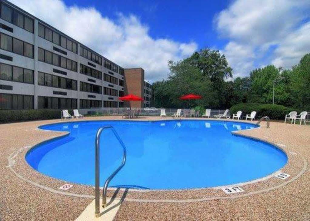 Clarion Hotel Airport & Conference Center Charlotte Exterior photo